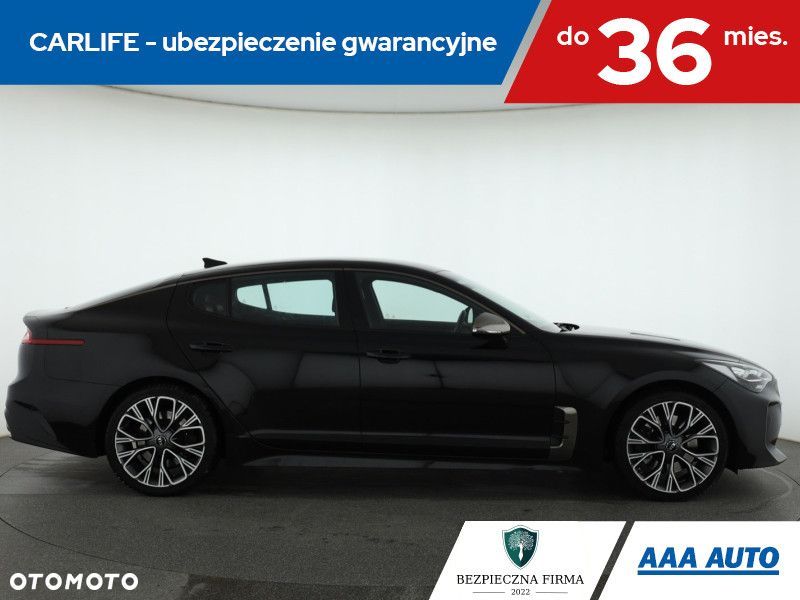 Kia Stinger - 8
