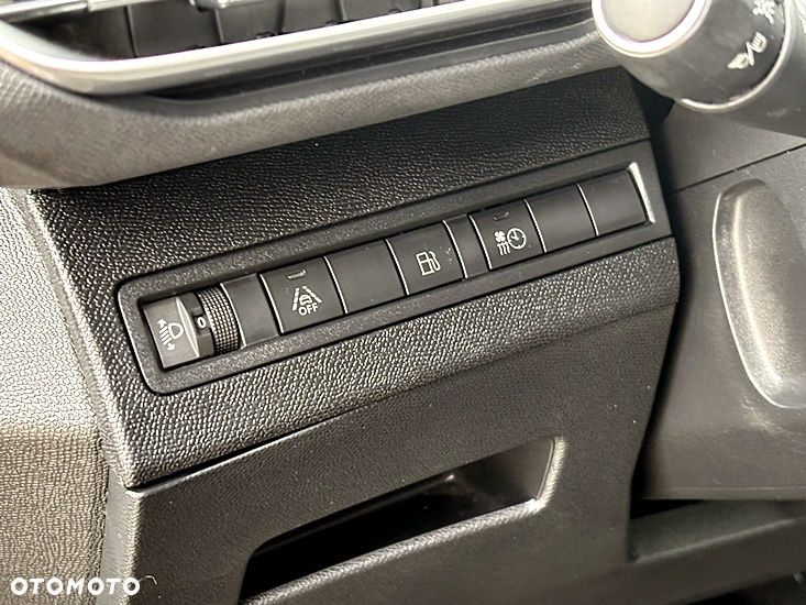 Peugeot 3008 225 e-EAT8 Allure - 29