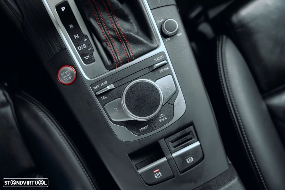 Audi RS3 Sportback 2.5 TFSI quattro S tronic - 36