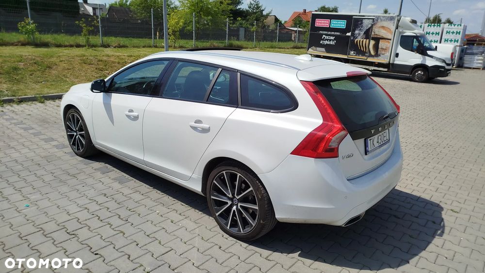 Volvo V60 D5 Geartronic Summum - 7