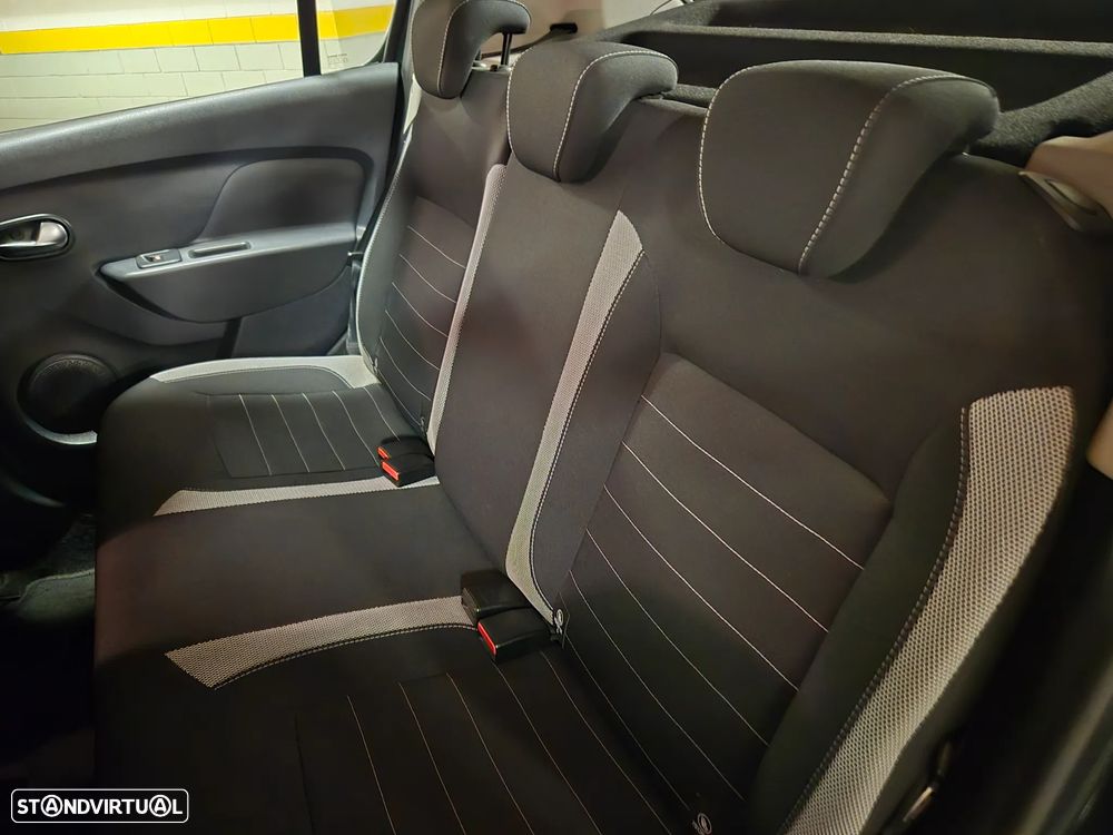 Dacia Sandero 0.9 TCe Stepway - 27