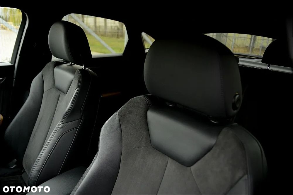 Audi Q3 Sportback 35 TDI S tronic S line - 17