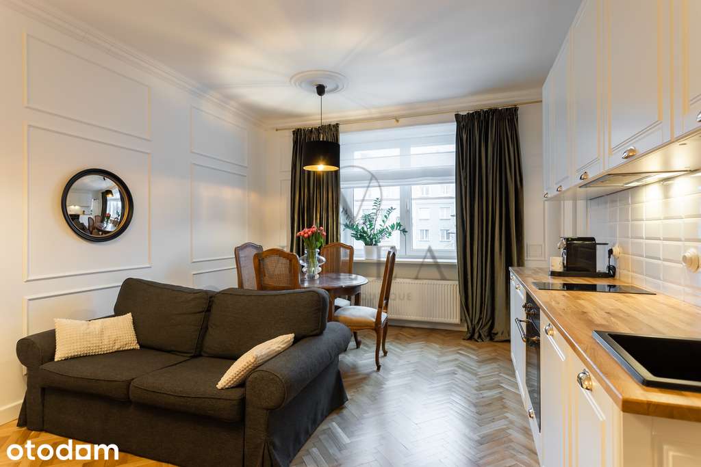 Klimatyczny apartament na Żoliborzu.