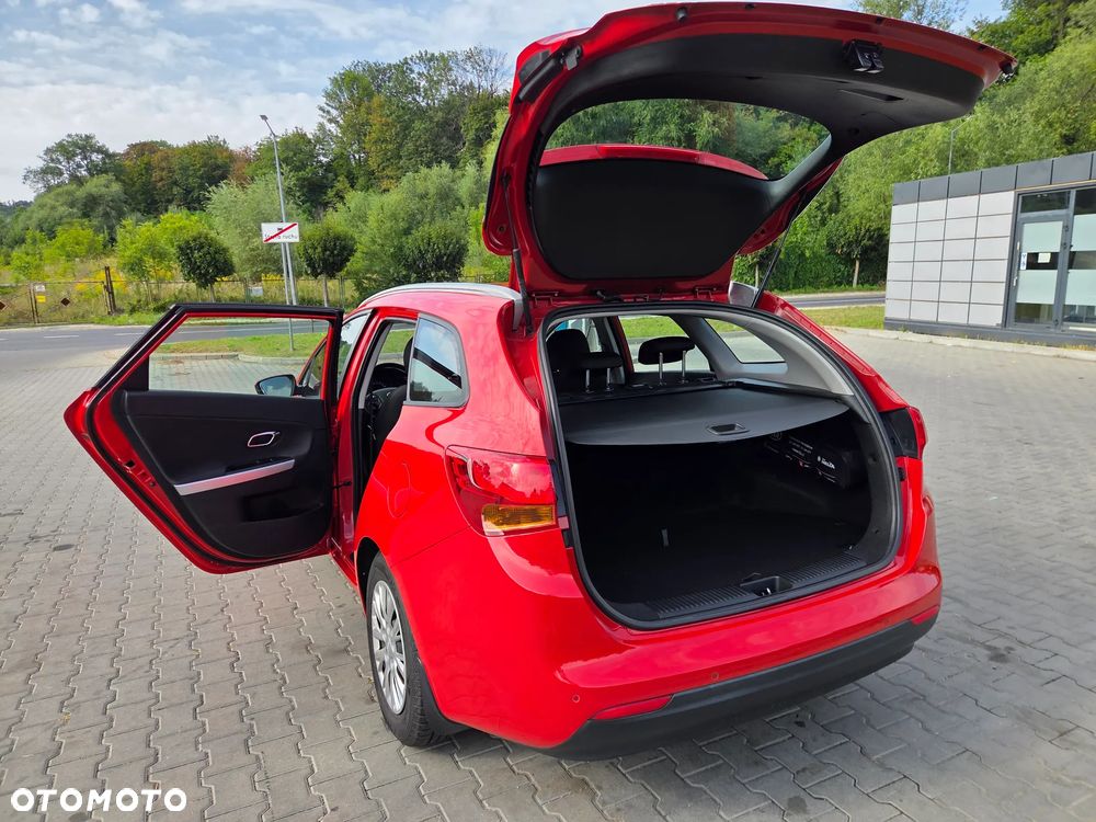 Kia Ceed 1.6 GDI L - 17