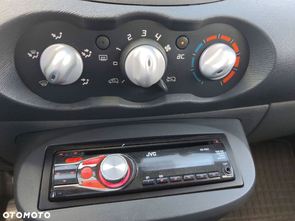 Renault Twingo 1.2 16V Access - 23