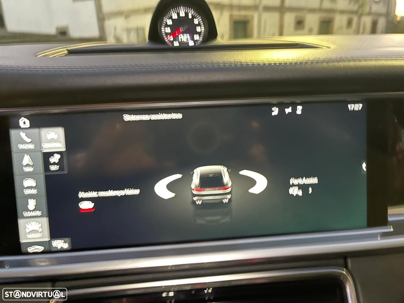 Porsche Panamera 4 S - 23
