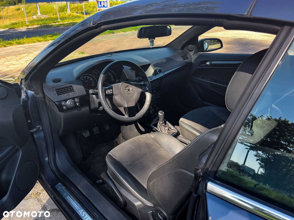 Opel Astra - 4