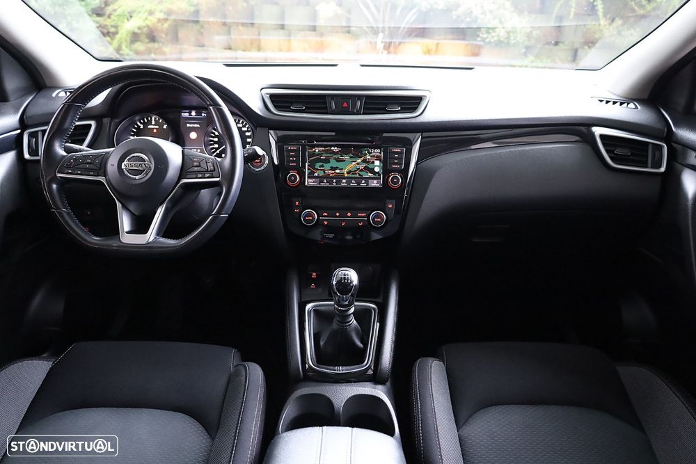 Nissan Qashqai 1.5 dCi N-Connecta J18 - 16