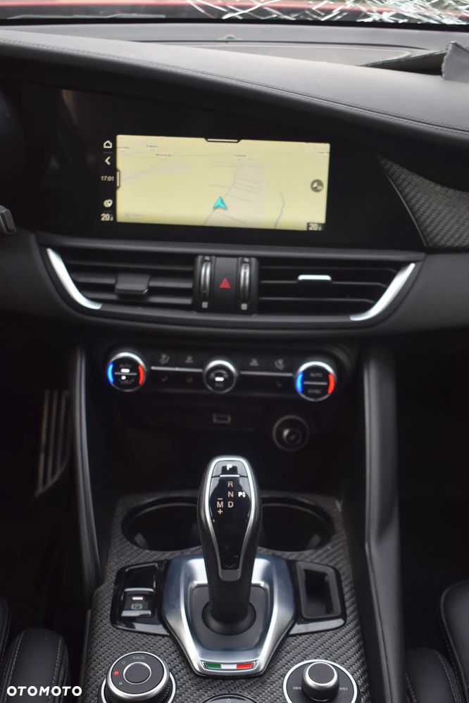 Alfa Romeo Giulia 2.9 Bi Turbo V6 Quadrifoglio - 14