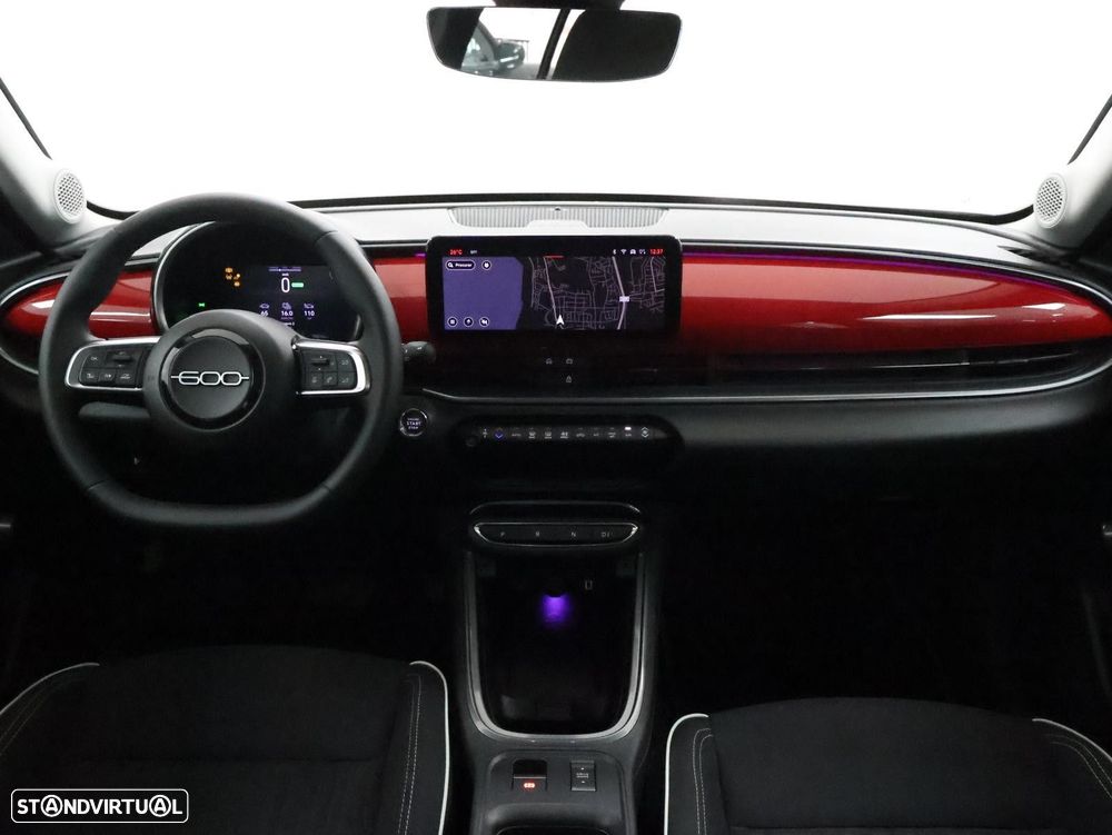 Fiat 600e 54 kWh (RED) - 28