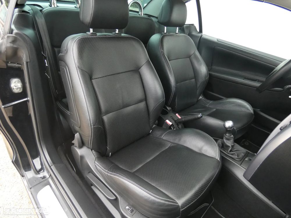 Peugeot 207 CC 1.6 HDi FAP Sport - 10