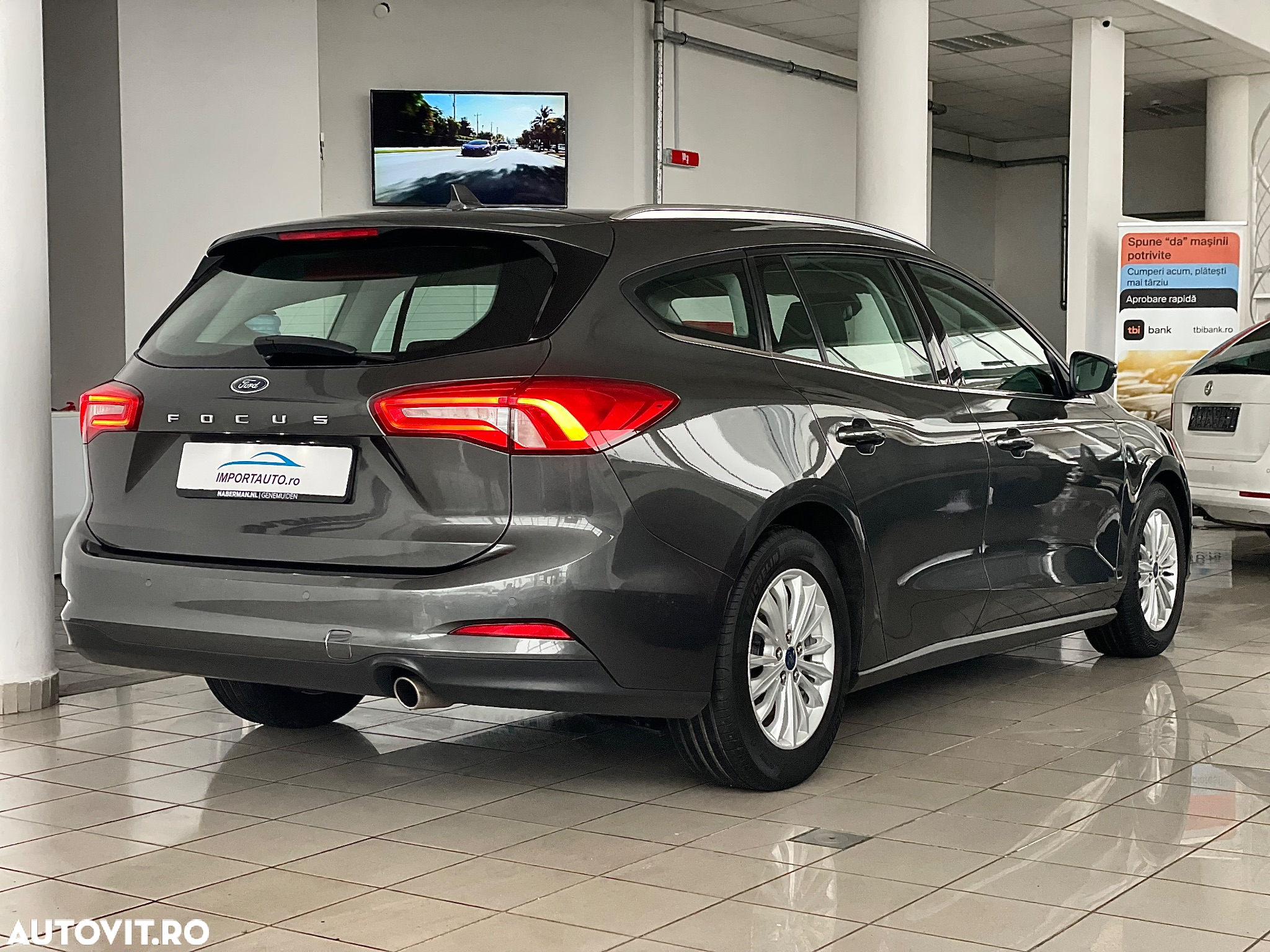 Ford Focus 1.0 EcoBoost Start-Stopp-System TITANIUM DESIGN - 4