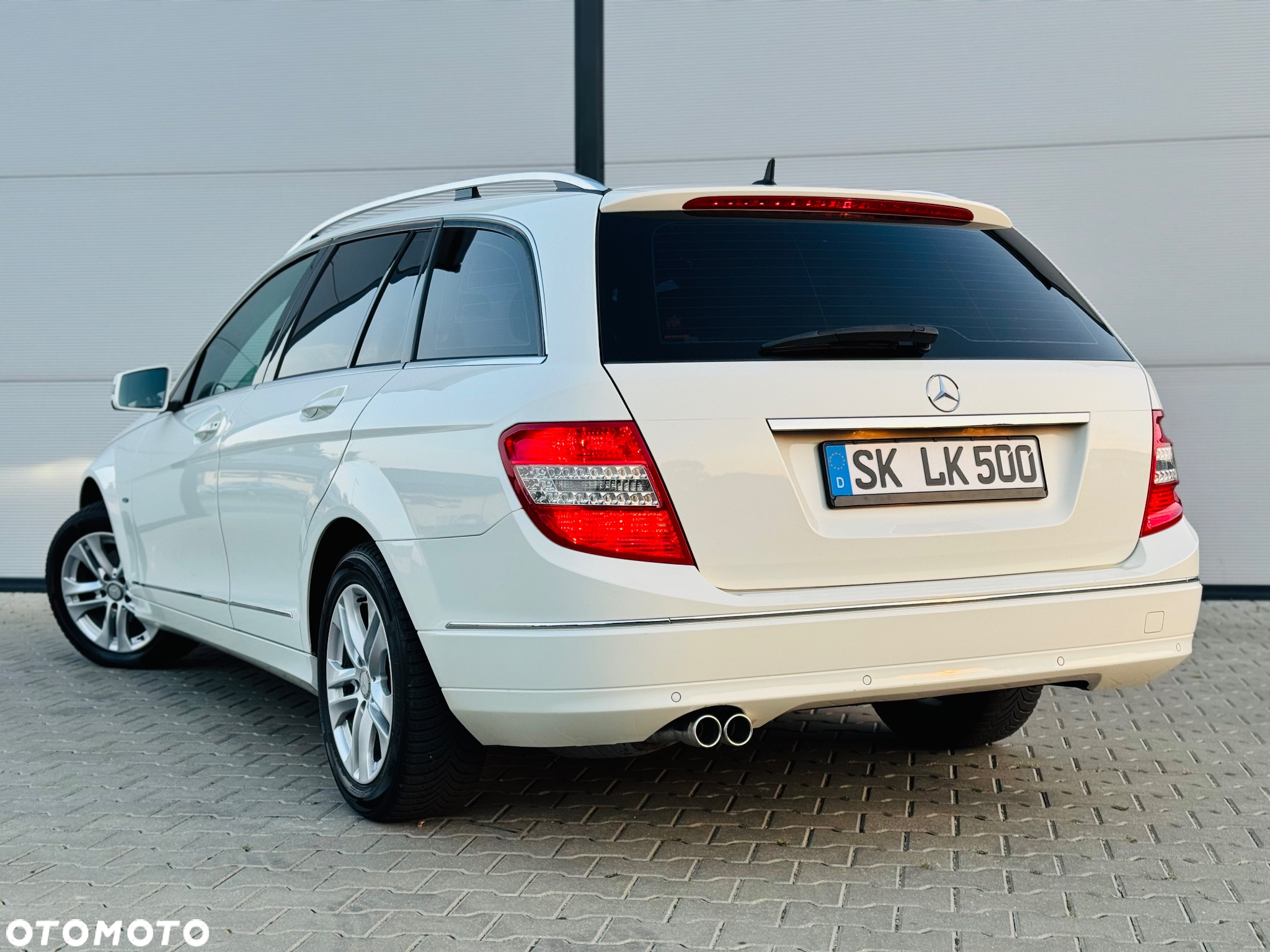 Mercedes-Benz Klasa C 180 T Kompressor Automatik BlueEFFICIENCY Special Edition - 34