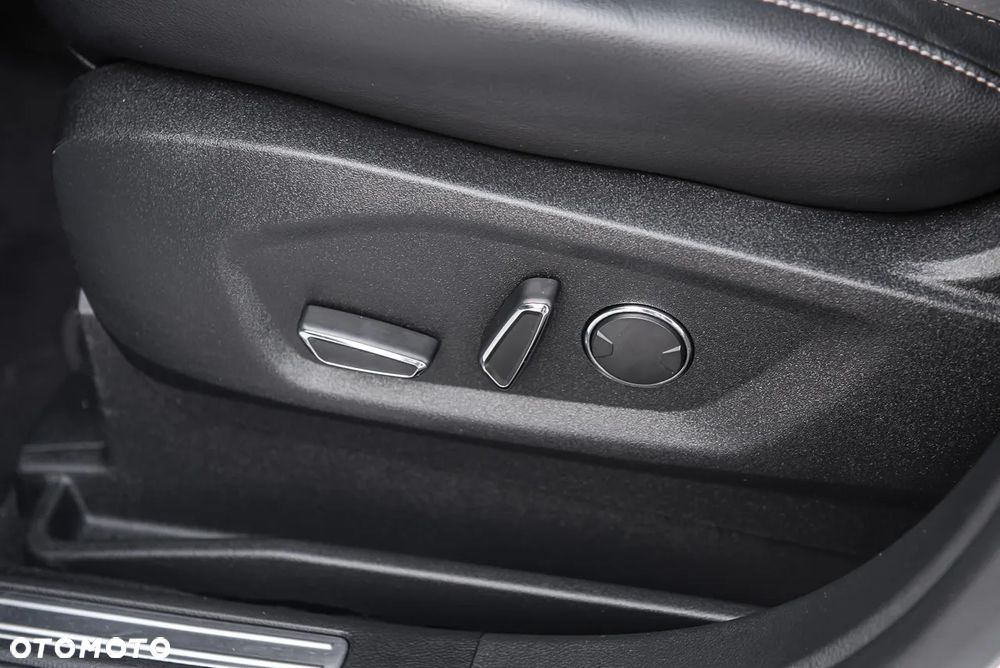 Ford S-Max 2.0 TDCi Allrad Titanium - 19