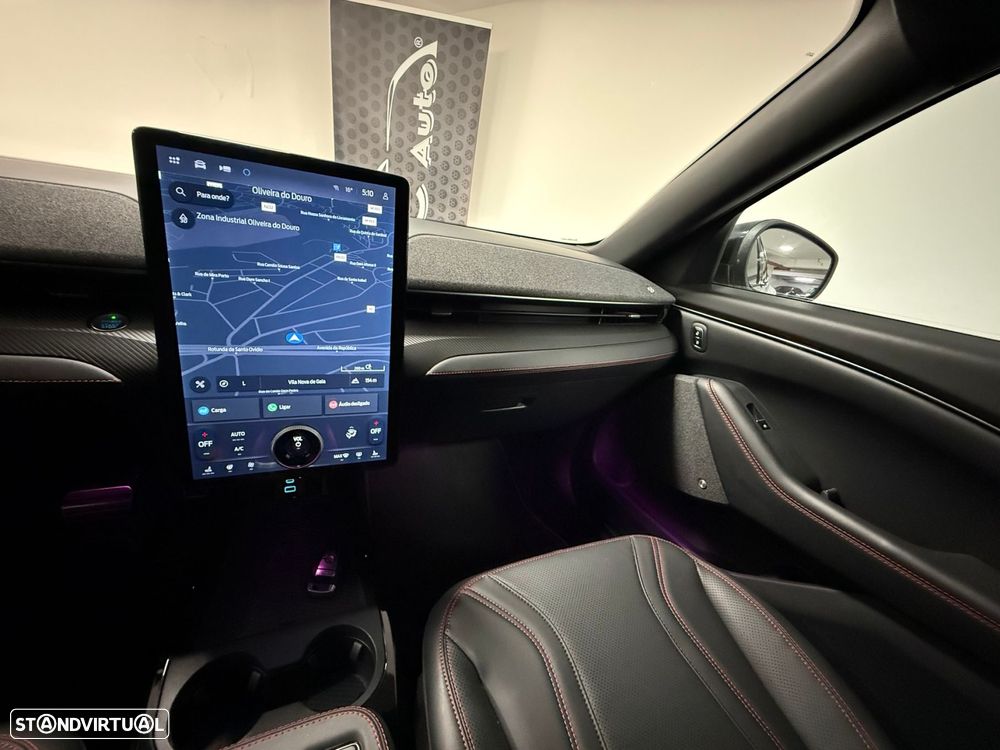 Ford Mustang Mach-E 98.7 kWh Premium AWD - 38