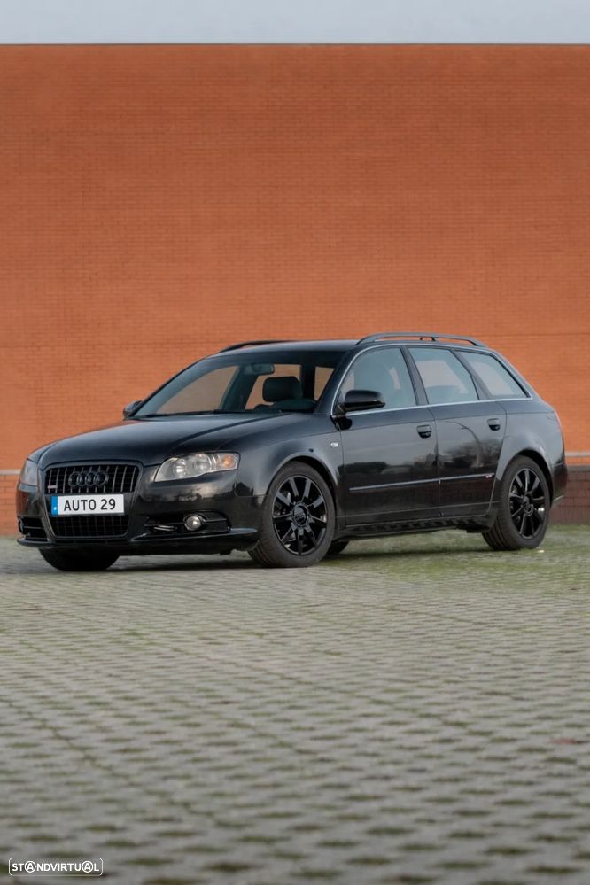 Audi A4 Avant 2.0 TDi S-line - 1