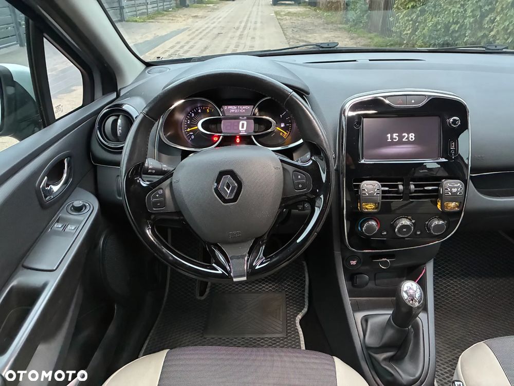 Renault Clio - 13