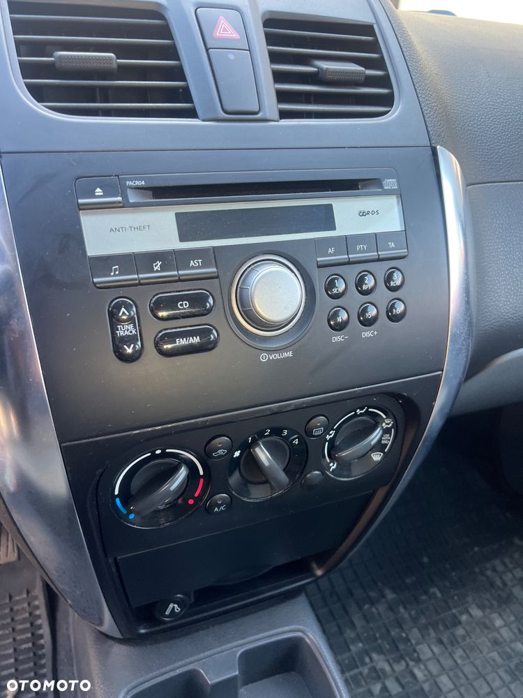 Suzuki SX4 - 11