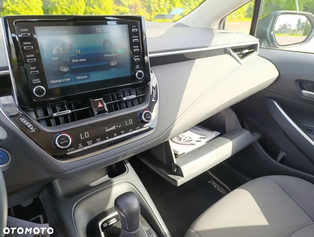 Toyota Corolla 1.8 Hybrid Comfort - 18