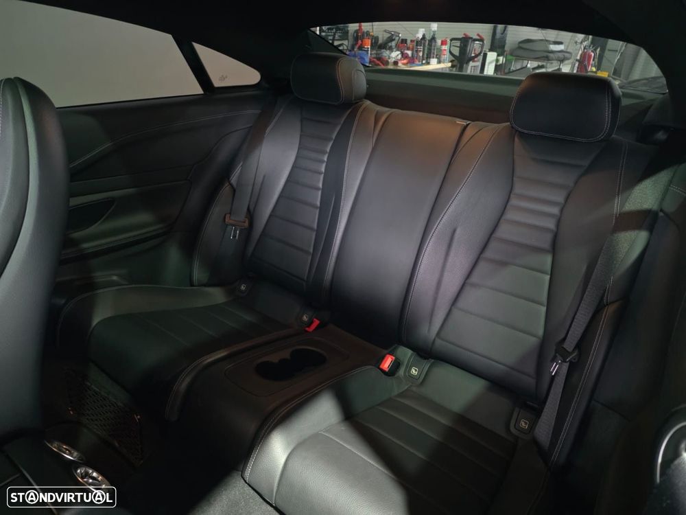 Mercedes-Benz E 220 d AMG Line - 17