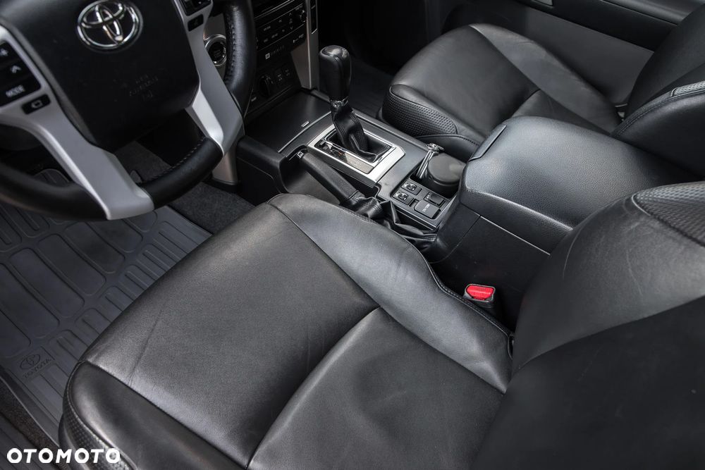 Toyota Land Cruiser LC 3.0 D-4D Prestige - 15
