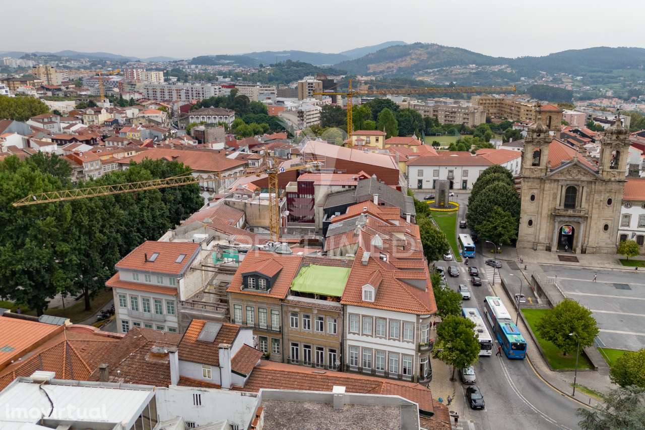 Apartamento T2 no Centro Histórico de Braga - Grande imagem: 3/33