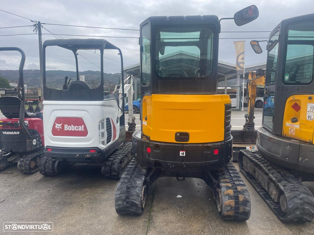Bobcat E26 2.6T - Mini-Giratória de 2016 - 4