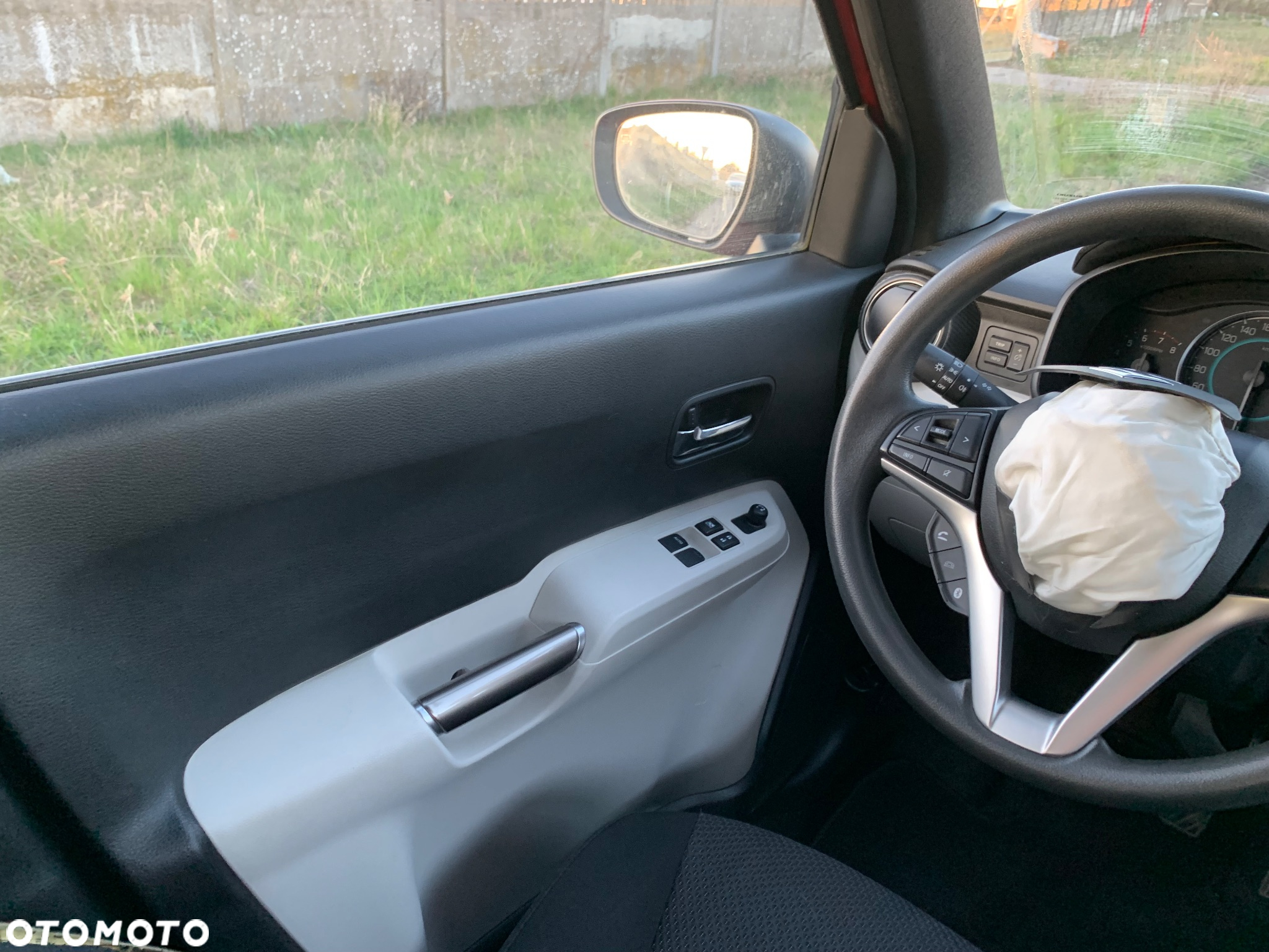 Suzuki Ignis - 12