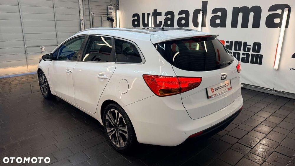 Kia Ceed - 8