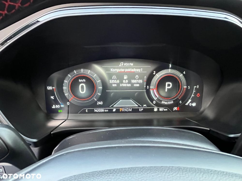 Ford Kuga 2.0 EcoBlue 4x4 ST-LINE X - 25