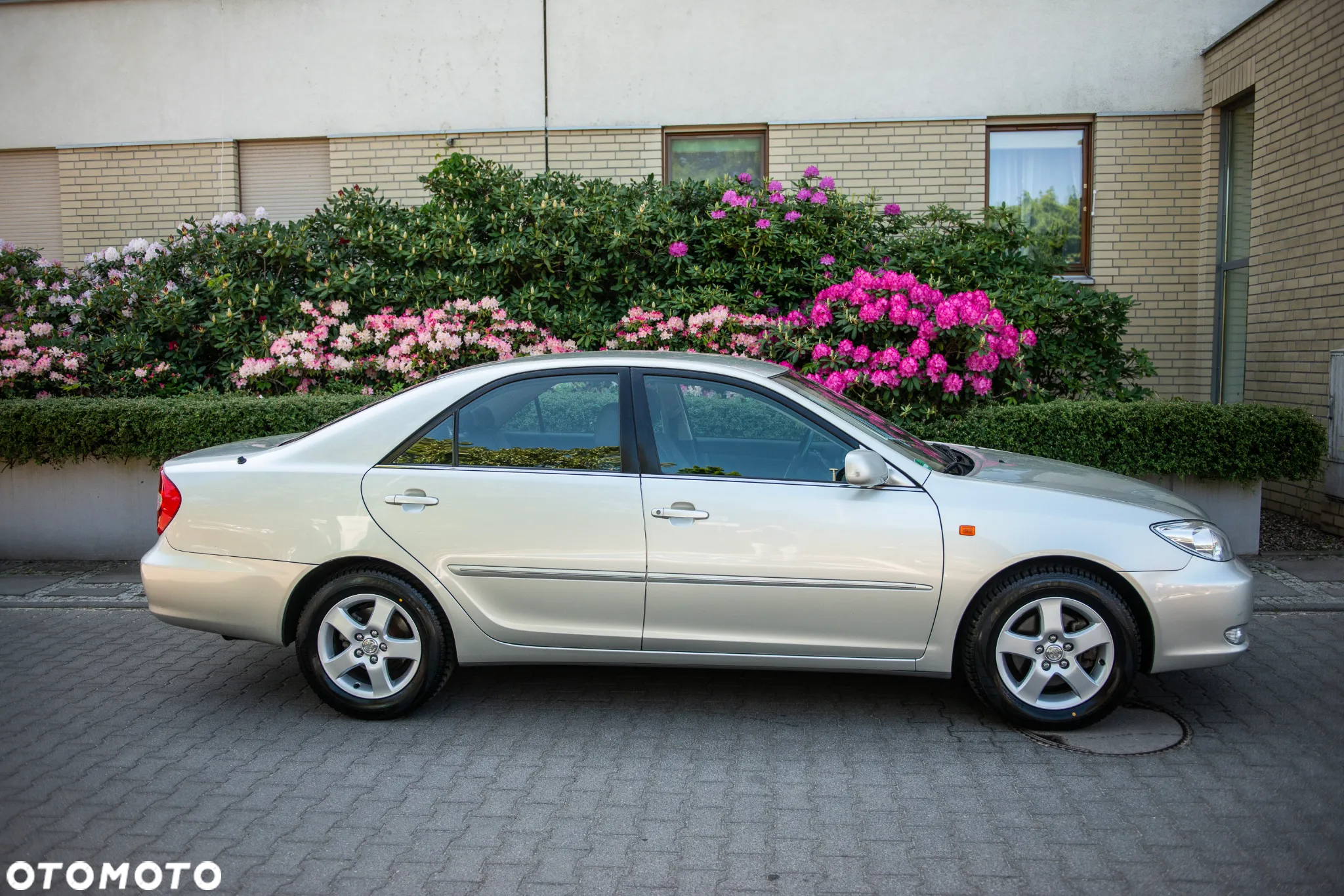 Toyota Camry 3.0 V6 - 12