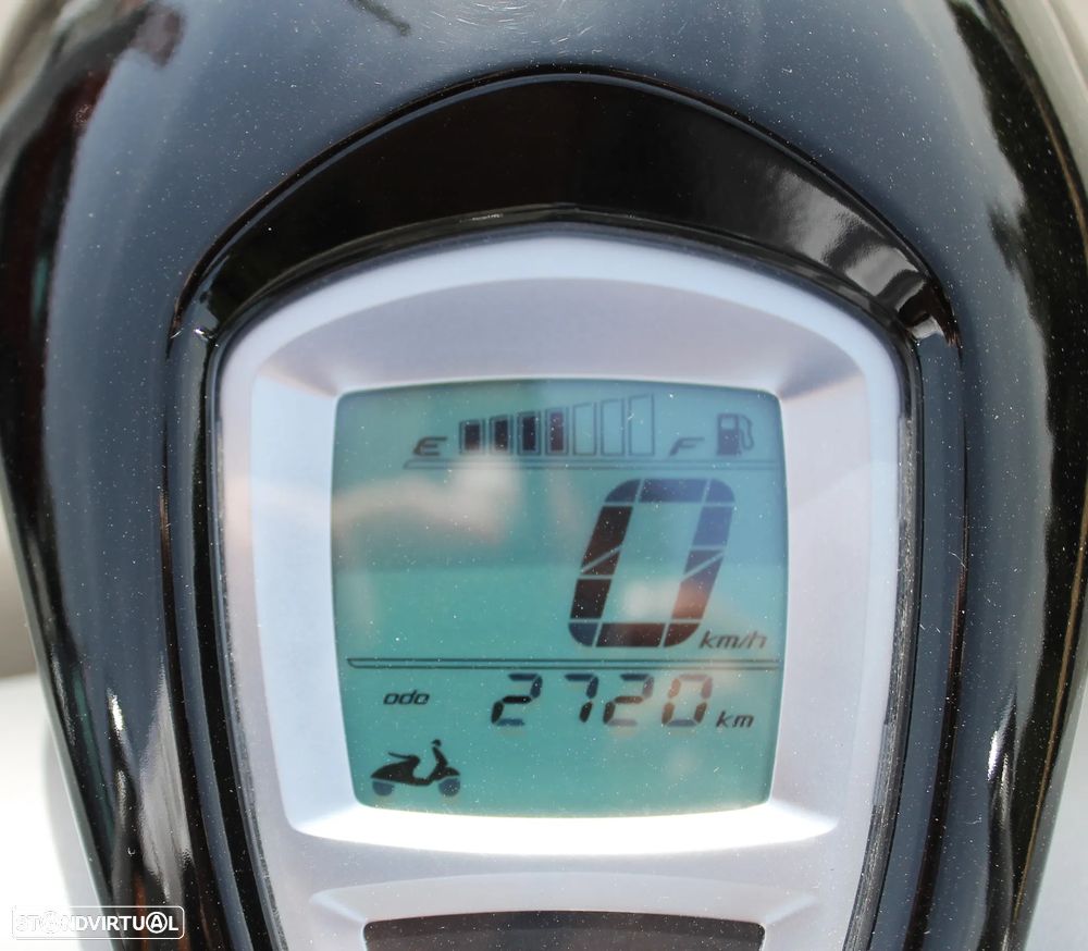 Piaggio Vespa 946 Ricordo - 31