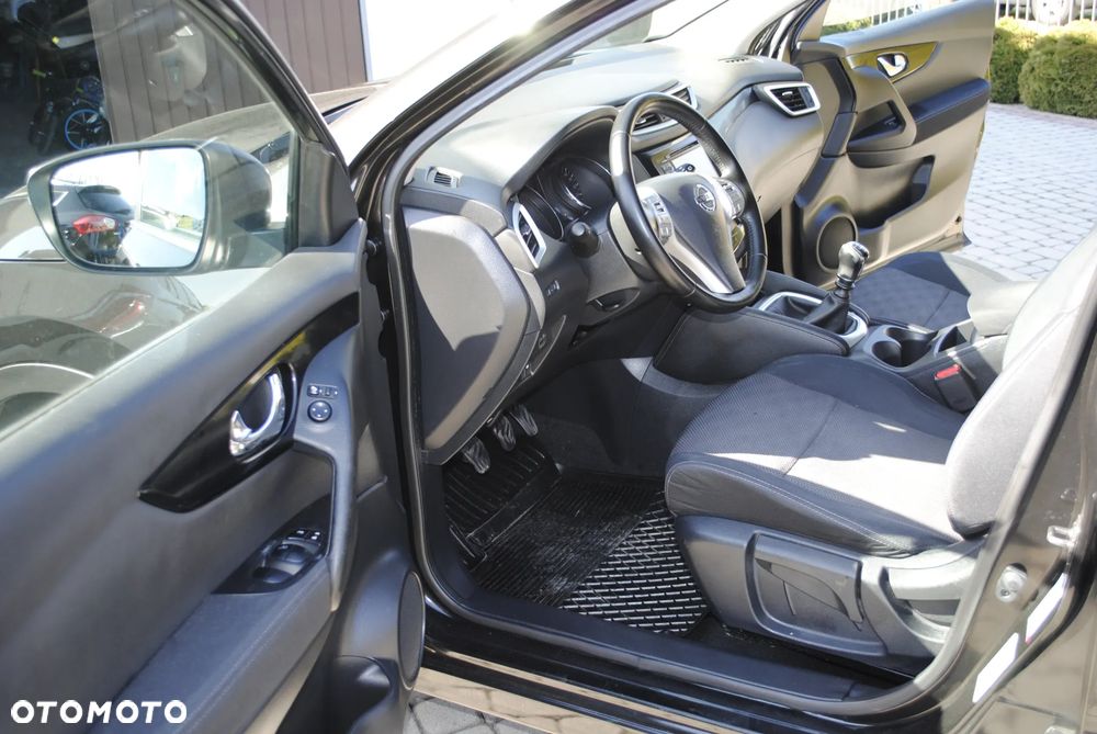 Nissan Qashqai 1.5 dCi N-Connecta - 13