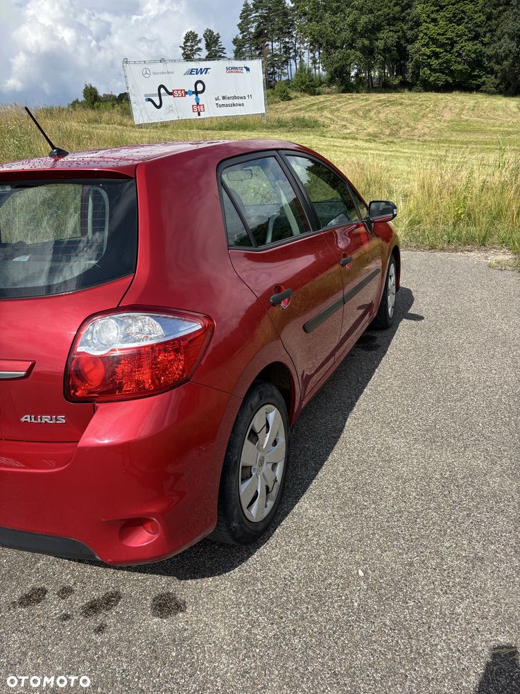 Toyota Auris - 4