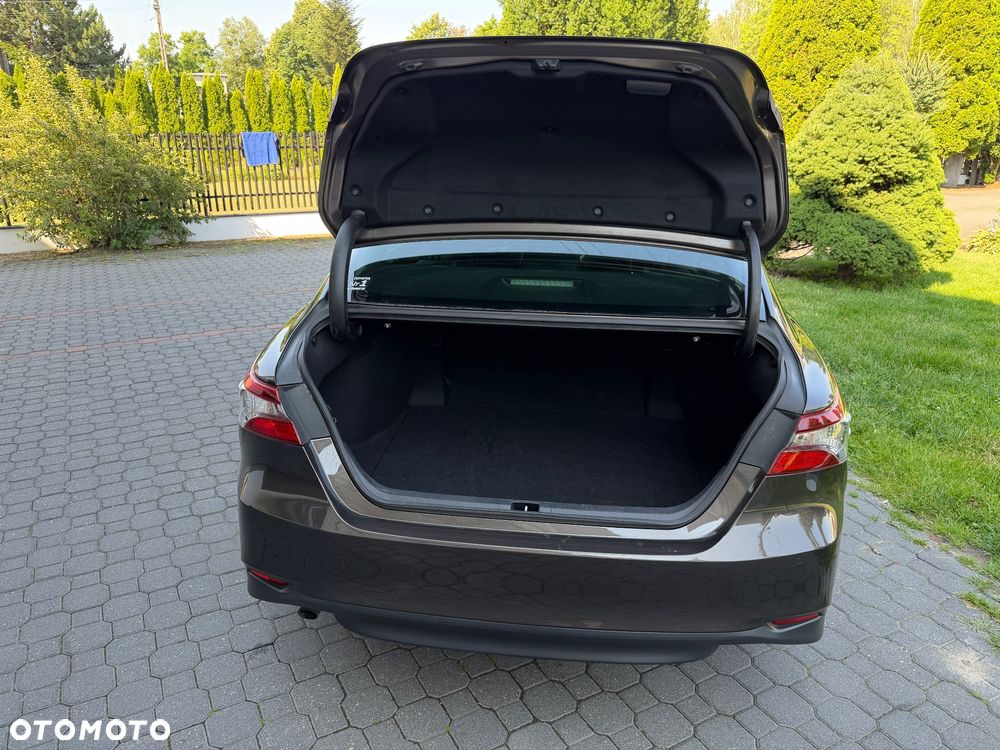 Toyota Camry 2.5 Hybrid Prestige CVT - 25