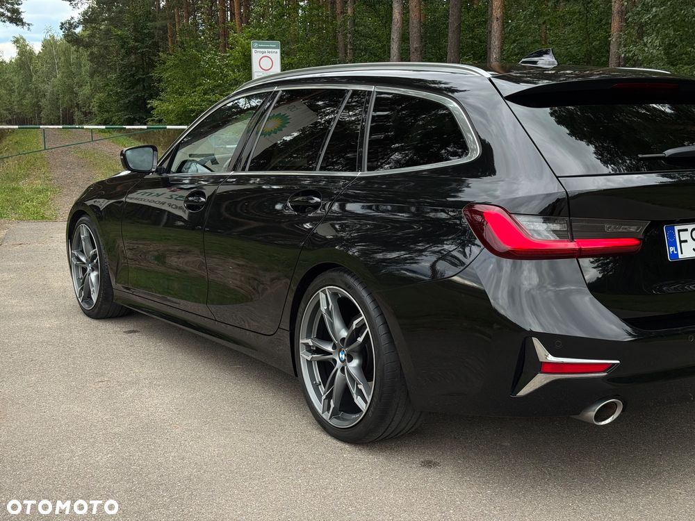 BMW Seria 3 320d Luxury Line Purity sport - 21