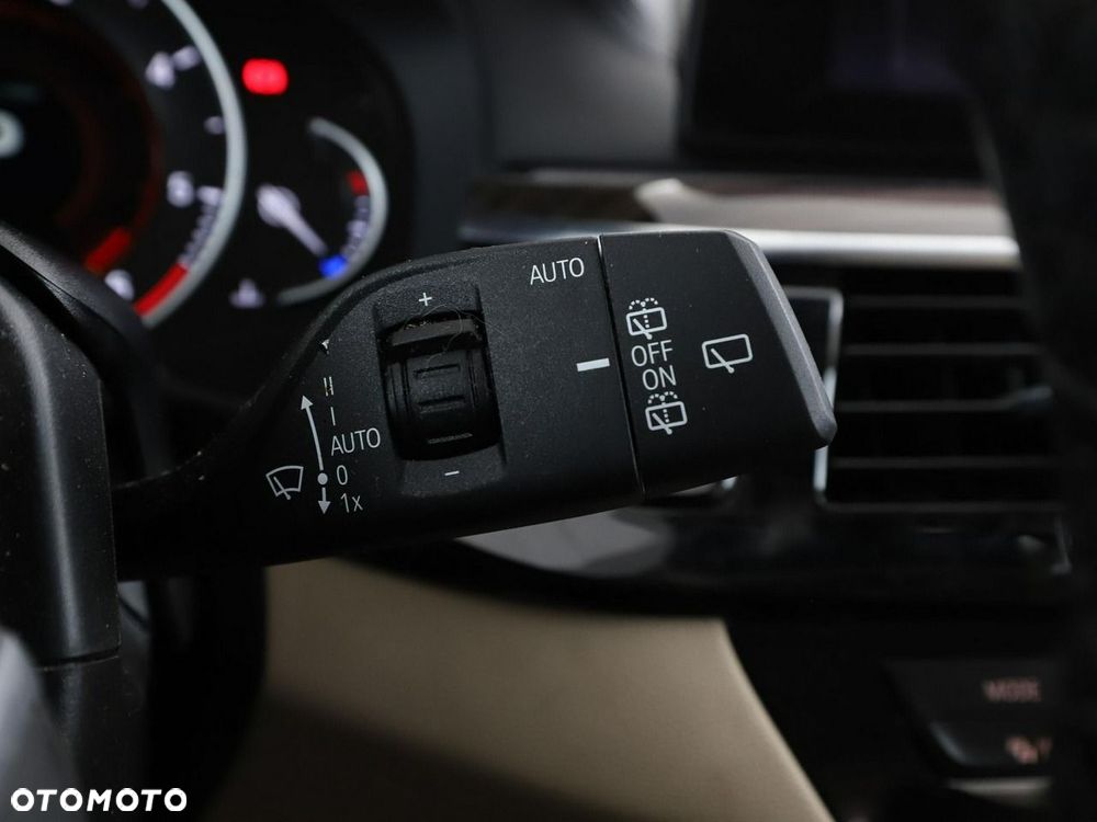 BMW Seria 5 520d Luxury Line - 34