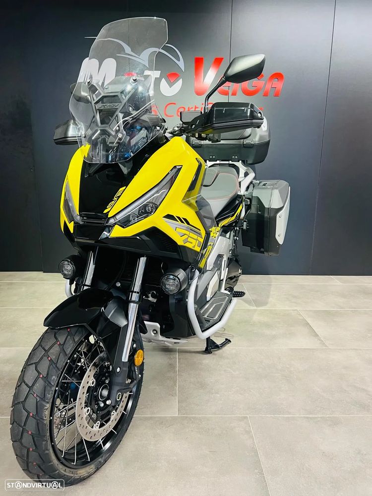 Honda X-ADV 750 Special Edition - 8