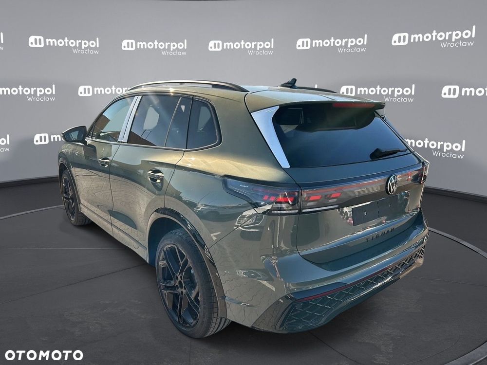 Volkswagen Tiguan - 8