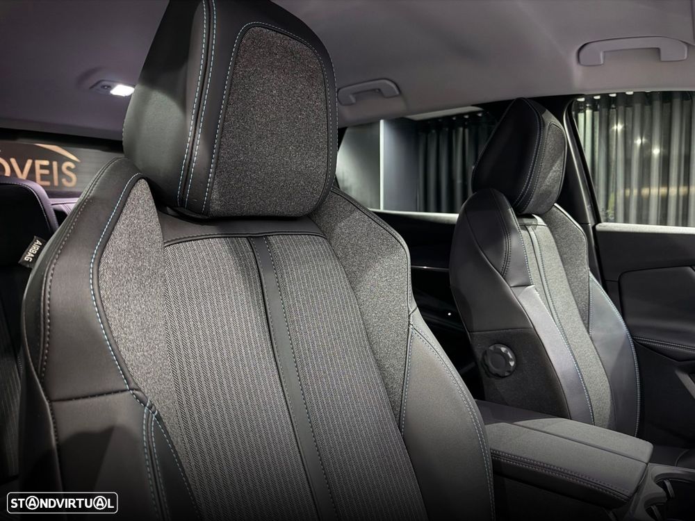 Peugeot 3008 1.2 PureTech Allure Pack - 37