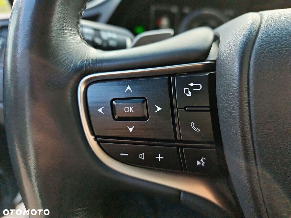 Lexus ES 300h Business Edition - 18