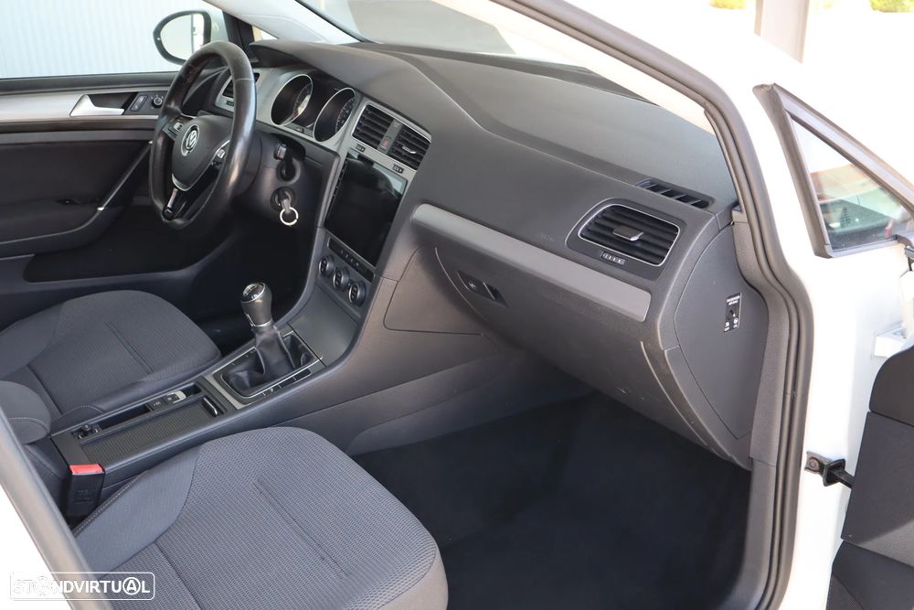 VW Golf 1.6 TDI BlueMotion Comfortline - 12