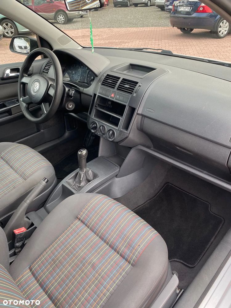 Volkswagen Polo 1.2 Comfortline - 11