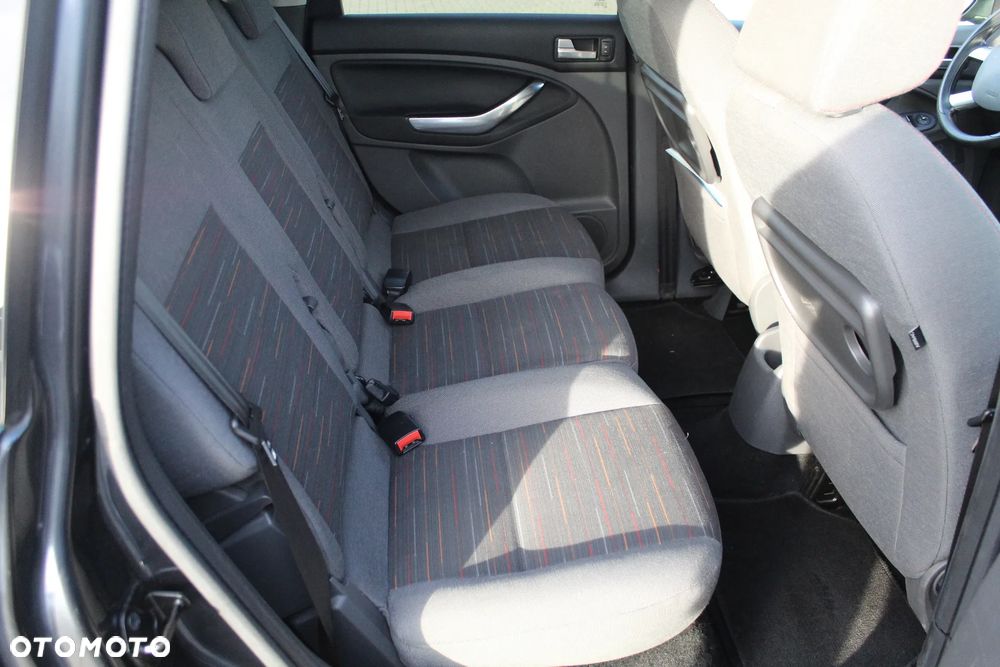 Ford C-MAX - 14