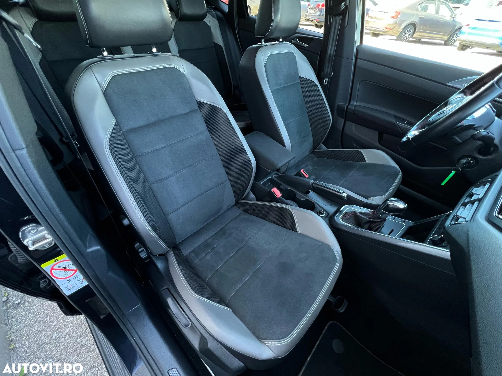 Volkswagen Polo 2.0 TSI DSG GTI - 17