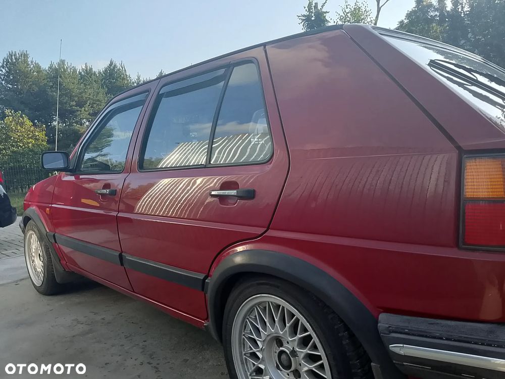 Volkswagen Golf - 12