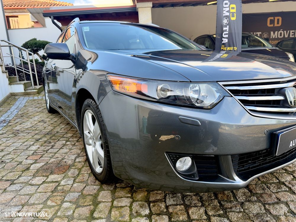 Honda Accord Tourer 2.2 i-DTEC Executive Navi E.Limitada - 28