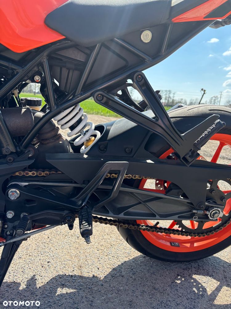KTM RC 125 - 12