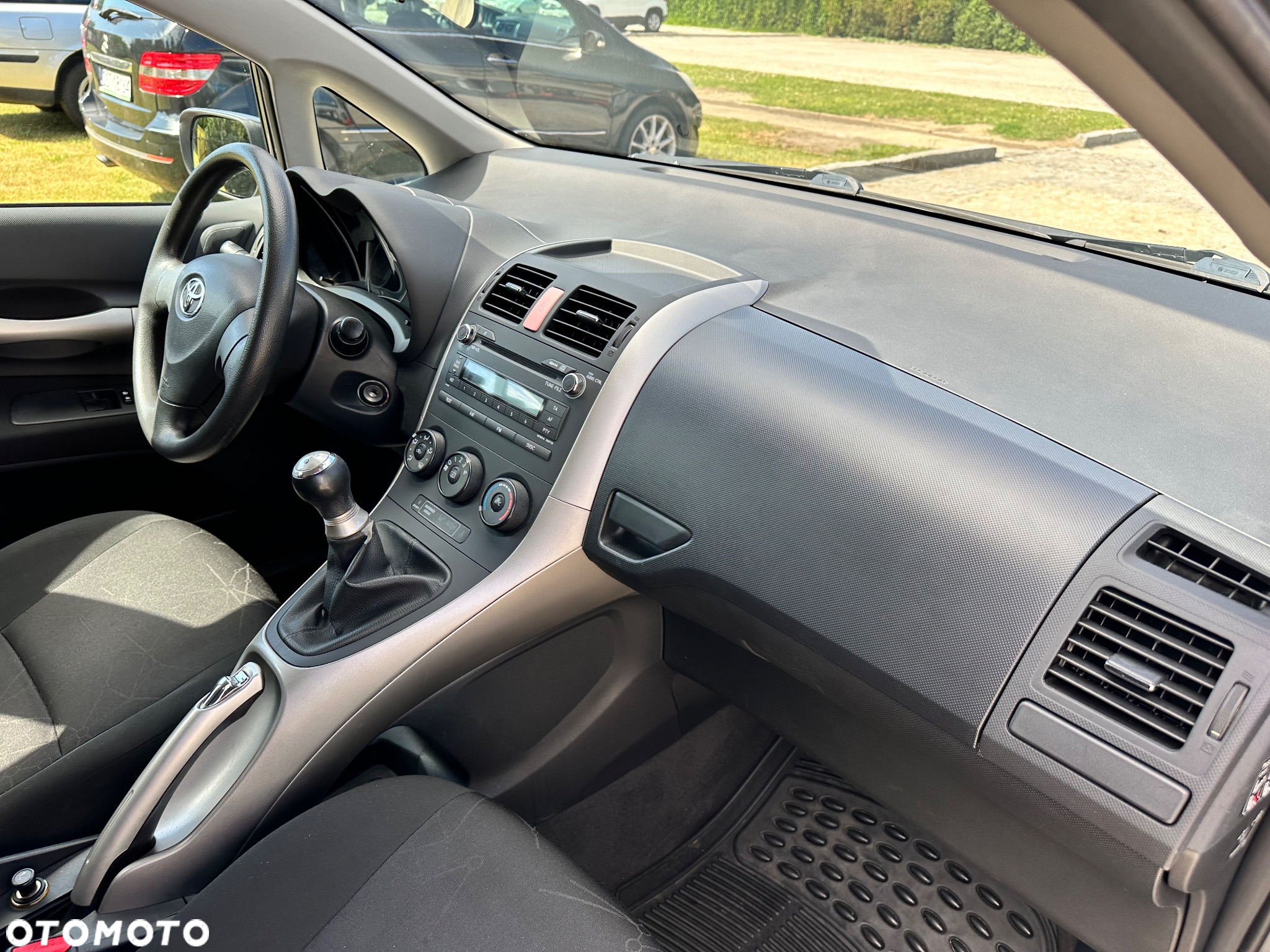 Toyota Auris 1.4 VVT-i Luna - 33