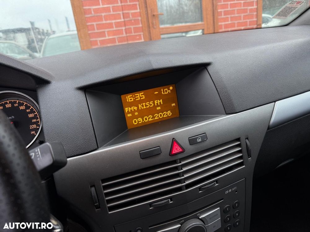 Opel Astra 1.7 CDTI - 11